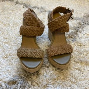 Jessica Simpson wedges